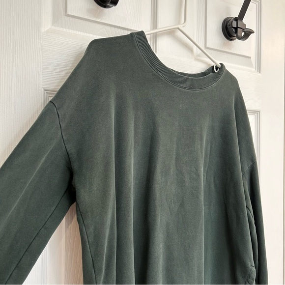 Forest Green Oversized Crewneck Sweater - Picture 4 of 11